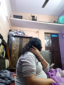 Snapshot of bobbyronak chatting on 02/03/26, 06:57 bobbyronak online show from 02/03/26, 06:57