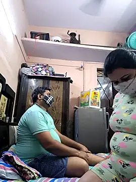 Snapshot of bobbyronak chatting on 02/28/26, 07:26 bobbyronak online show from 02/28/26, 07:26