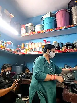 Snapshot of bobbyronak chatting on 03/07/26, 12:13 bobbyronak online show from 03/07/26, 12:13