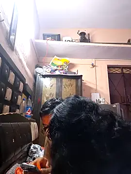 Snapshot of bobbyronak chatting on 03/17/26, 07:39 bobbyronak online show from 03/17/26, 07:39