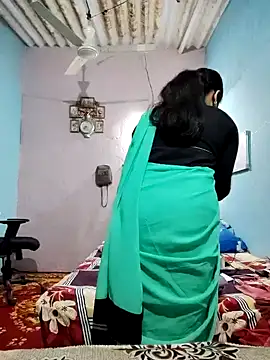 Snapshot of Kashish_SC chatting on 12/02/24, 02:53 Kashish SC online show from 12/02/24, 02:53