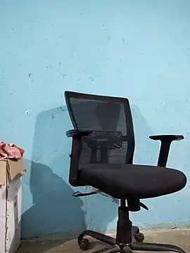 Snapshot of Kashish_SC chatting on 02/12/25, 08:27 Kashish SC online show from 02/12/25, 08:27