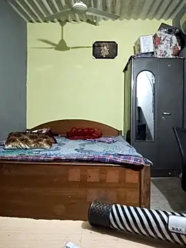 Snapshot of Kashish_SC chatting on 03/06/25, 12:10 Kashish SC online show from 03/06/25, 12:10