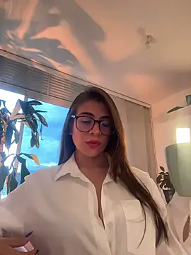 MariaIsabella8 online show from 05/13/26, 10:38
