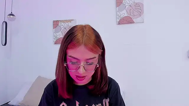 Snapshot of samantha__fairy chatting on 02/07/25, 02:58 samantha fairy online show from 02/07/25, 02:58