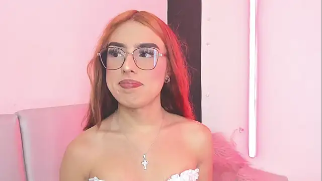 Snapshot of samantha__fairy chatting on 02/21/25, 01:11 samantha fairy online show from 02/21/25, 01:11