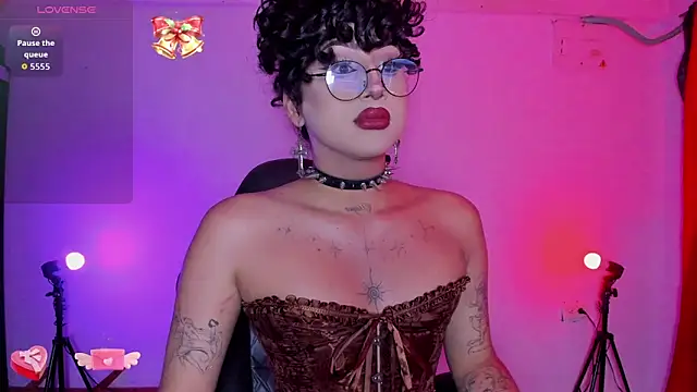 Heka Prudence online show from 04/30/26, 01:01