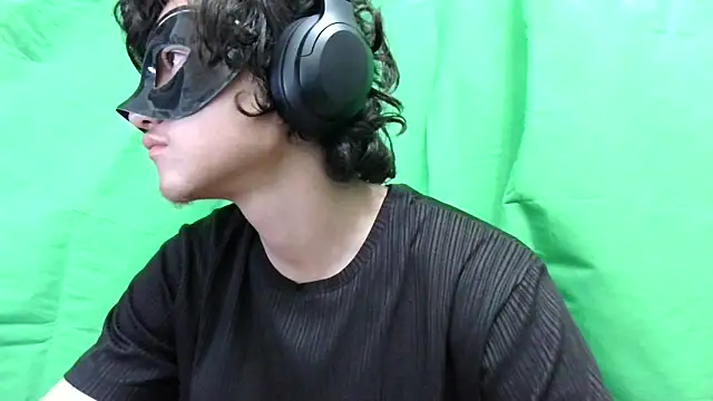 LovelyOwner com online show from 01/01/25, 03:13