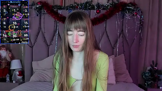 Snapshot of MillicentFarrell chatting on 01/13/25, 08:47 MillicentFarrell online show from 01/13/25, 08:47