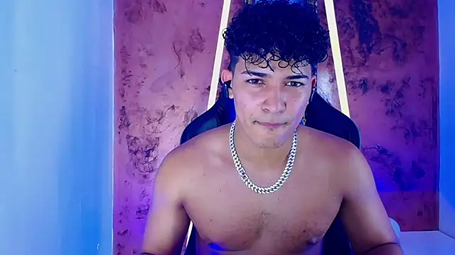 Snapshot of jamescurli_ chatting on 02/03/25, 11:09 jamescurli  online show from 02/03/25, 11:09