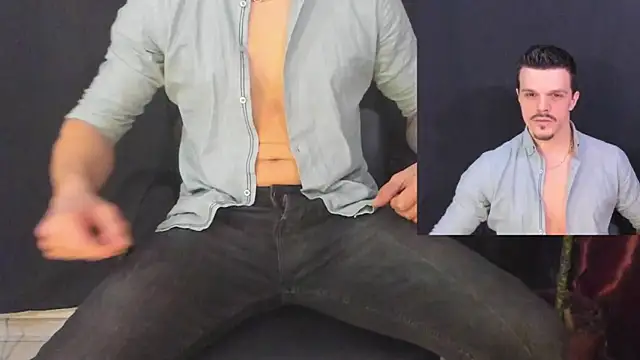 Snapshot of DonyBrown chatting on 02/13/26, 06:42 DonyBrown online show from 02/13/26, 06:42