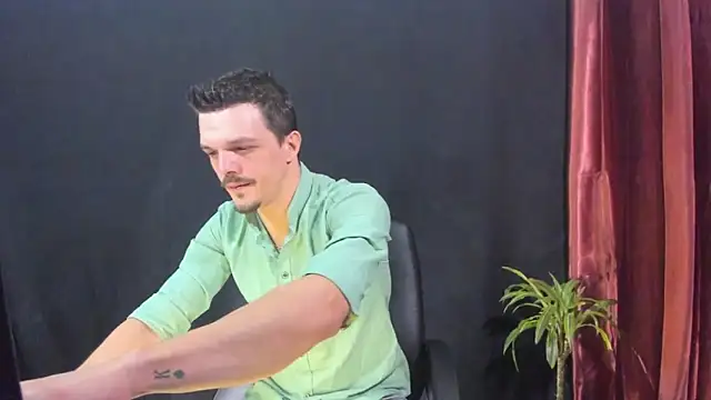 Snapshot of DonyBrown chatting on 02/14/26, 04:53 DonyBrown online show from 02/14/26, 04:53