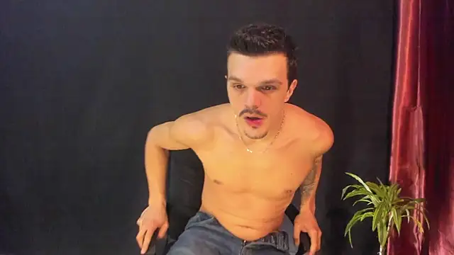 Snapshot of DonyBrown chatting on 02/16/26, 06:53 DonyBrown online show from 02/16/26, 06:53