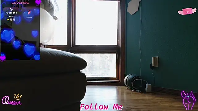 Snapshot of QueenYsuRey chatting on 03/03/26, 07:09 QueenYsuRey online show from 03/03/26, 07:09