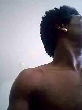 Snapshot of pikolo97 chatting on 09/22/25, 10:39 pikolo97 online show from 09/22/25, 10:39