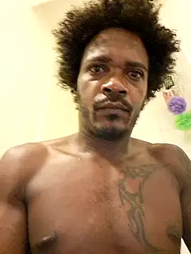 Snapshot of pikolo97 chatting on 10/26/25, 07:36 pikolo97 online show from 10/26/25, 07:36