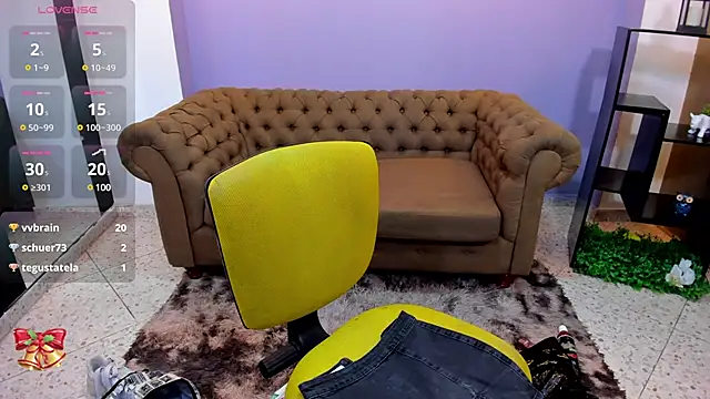 Snapshot of miacarperr1 chatting on 12/19/24, 11:25 miacarperr1 online show from 12/19/24, 11:25