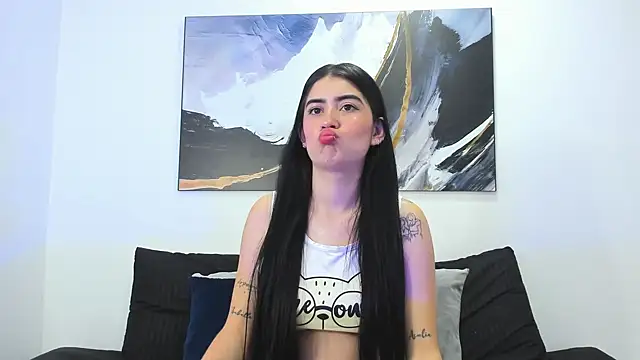Snapshot of Mariia_Cooper1 chatting on 12/06/24, 02:38 Mariia Cooper1 online show from 12/06/24, 02:38