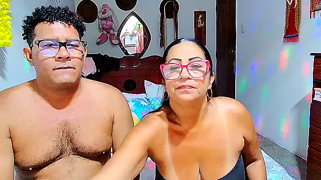 Snapshot of rosi_pamela chatting on 01/15/26, 10:13 rosi pamela online show from 01/15/26, 10:13