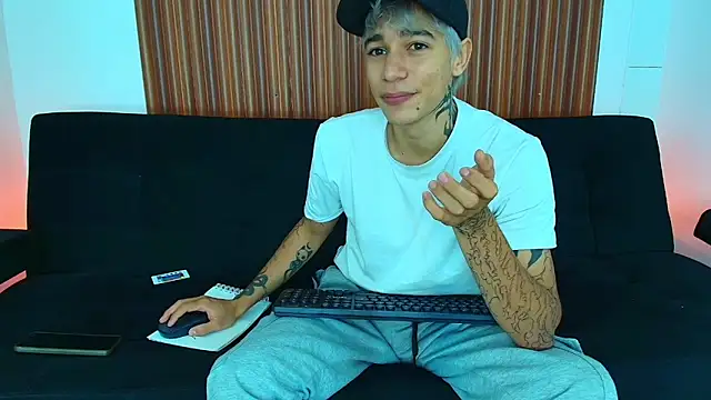 Zacktk7 online show from 02/25/25, 11:00