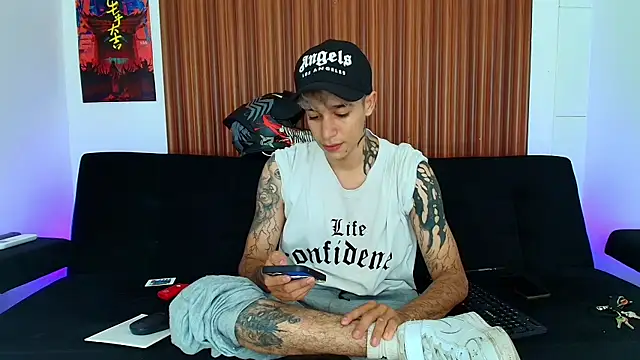 Zacktk7 online show from 03/15/25, 07:05