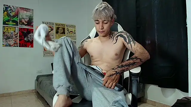 Zacktk7 online show from 03/17/25, 09:34