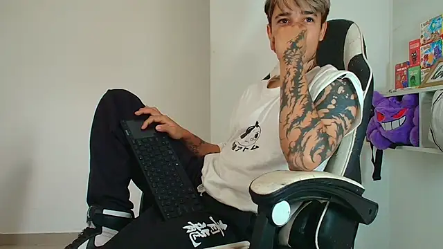 Zacktk7 online show from 02/03/26, 08:25