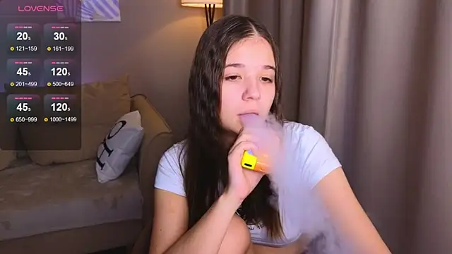 Snapshot of Leela_sun chatting on 01/09/26, 05:21 Leela sun online show from 01/09/26, 05:21