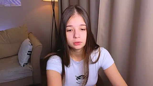 Snapshot of Leela_sun chatting on 01/17/26, 06:07 Leela sun online show from 01/17/26, 06:07