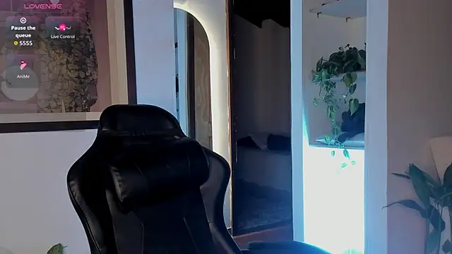 CherryyBrrr1 online show from 12/04/25, 02:10