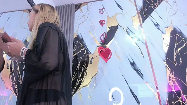 sophiee evanss  online show from 02/01/25, 03:39