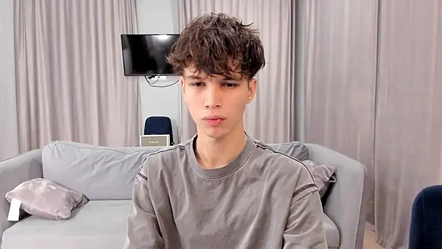 Im Shine Guy online show from 12/19/24, 07:51