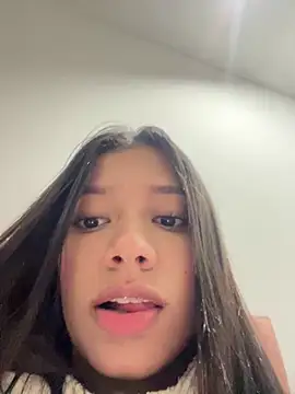 Lolitacooper online show from 02/03/25, 10:32