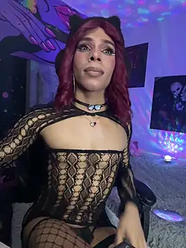 Snapshot of Diana_2003 chatting on 12/23/25, 04:10 Diana 2003 online show from 12/23/25, 04:10