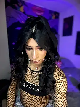 Snapshot of Diana_2003 chatting on 02/14/26, 10:01 Diana 2003 online show from 02/14/26, 10:01