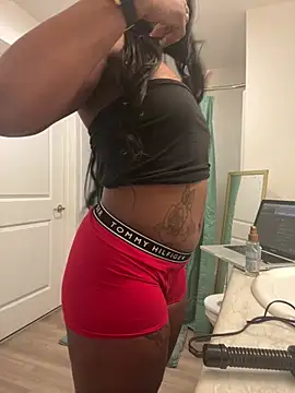 Snapshot of Alexkapriii3 chatting on 01/12/26, 01:00 Alexkapriii3 online show from 01/12/26, 01:00