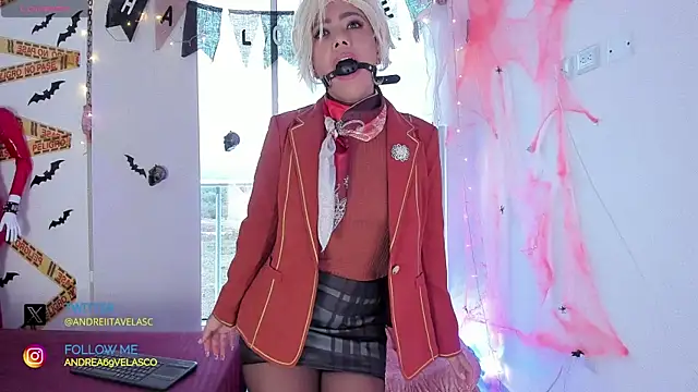 AndreaVelasco online show from 10/17/25, 04:09