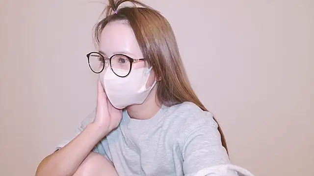 Snapshot of _hina_chan_ chatting on 06/25/26, 02:54 hina chan online show from 06/25/26, 02:54