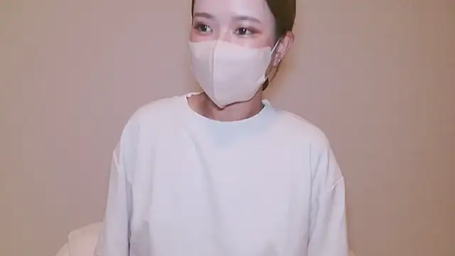 Snapshot of _hina_chan_ chatting on 07/22/26, 02:09 hina chan online show from 07/22/26, 02:09