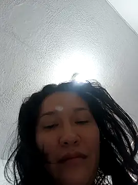 luxandracon23 online show from 10/24/25, 03:19