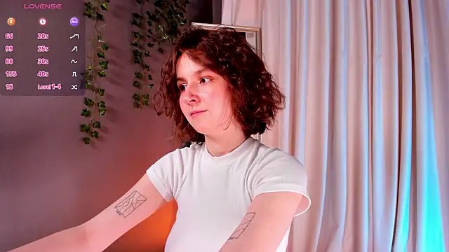 Snapshot of mind_game chatting on 01/31/25, 08:54 mind game online show from 01/31/25, 08:54