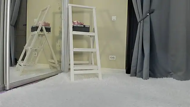 Baby Jewel online show from 10/02/25, 10:11