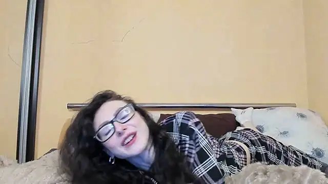 Baby Jewel online show from 11/26/25, 12:39