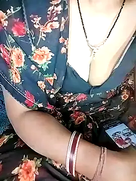 Snapshot of kumarigirl chatting on 10/27/25, 01:53 kumarigirl online show from 10/27/25, 01:53