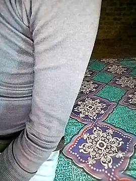 Snapshot of kumarigirl chatting on 11/06/25, 04:19 kumarigirl online show from 11/06/25, 04:19