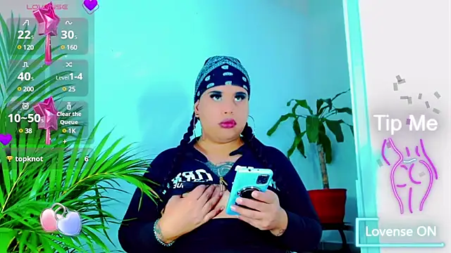 Snapshot of nauthyvalentina chatting on 02/05/25, 06:37 nauthyvalentina online show from 02/05/25, 06:37