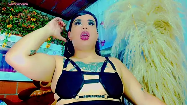 Snapshot of nauthyvalentina chatting on 03/06/26, 03:19 nauthyvalentina online show from 03/06/26, 03:19