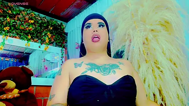 Snapshot of nauthyvalentina chatting on 03/07/26, 06:05 nauthyvalentina online show from 03/07/26, 06:05