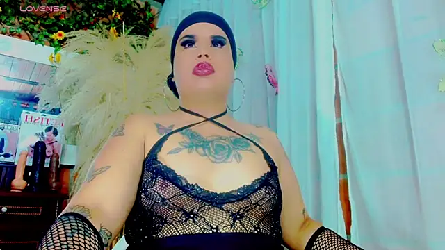 Snapshot of nauthyvalentina chatting on 03/28/26, 08:30 nauthyvalentina online show from 03/28/26, 08:30