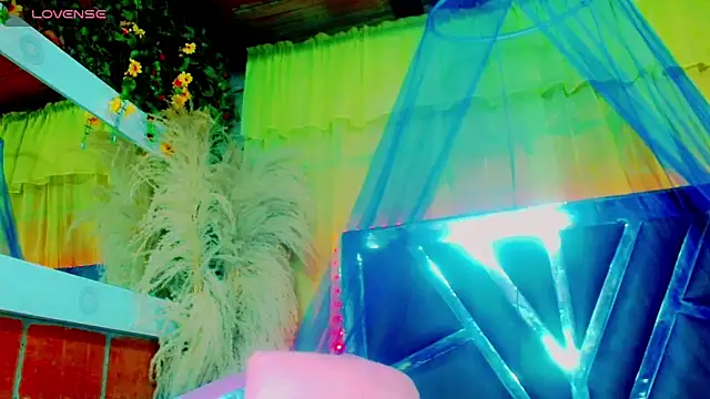 nauthyvalentina online show from 05/21/26, 06:59